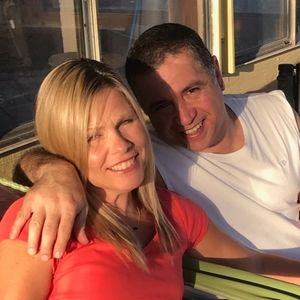 Meet your Poshers, Stacey and Mike